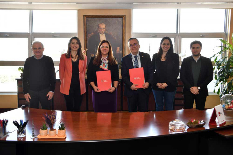 İKÜ TTO ile NTT DATA Arasında Sanayi Arge Danışmanlık Hizmet Sözleşmesi İmzalandı