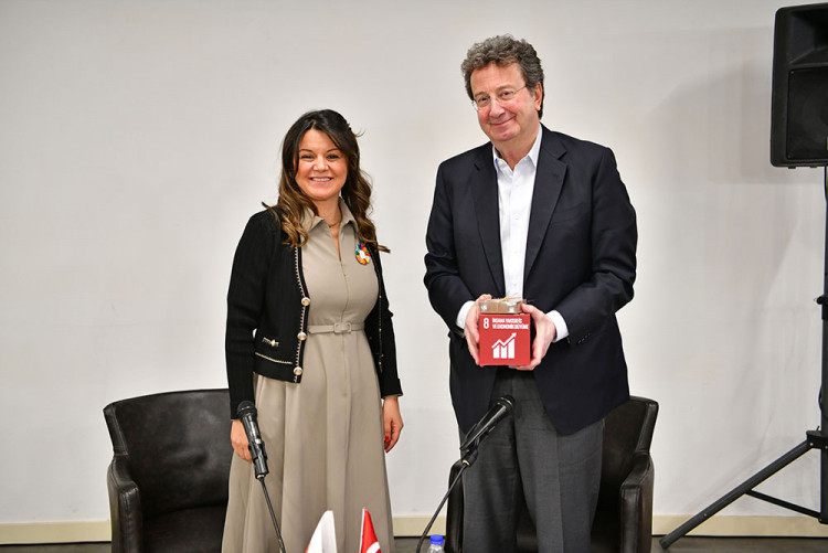 “Sustainable You Talks: Transforming World, Responsible Individual”