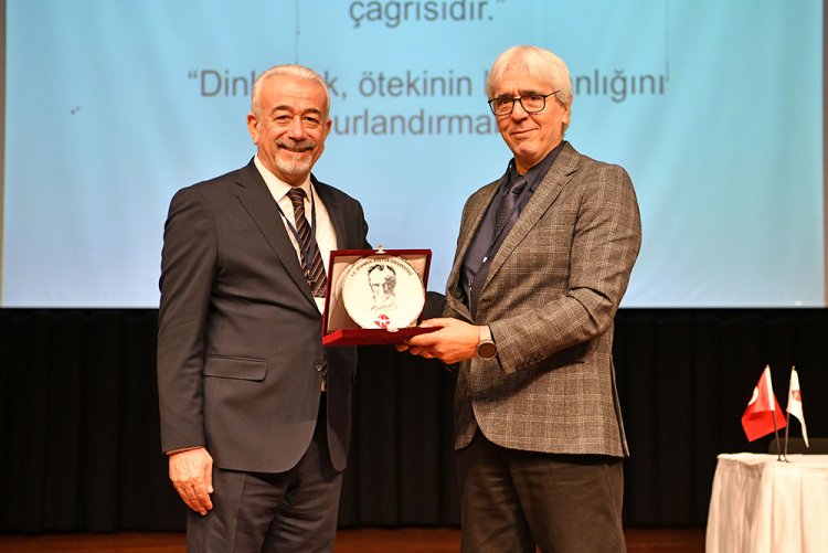 “Bağımlılıktan Özgürlüğe Duyarlı Okul İklimi Zirvesi”