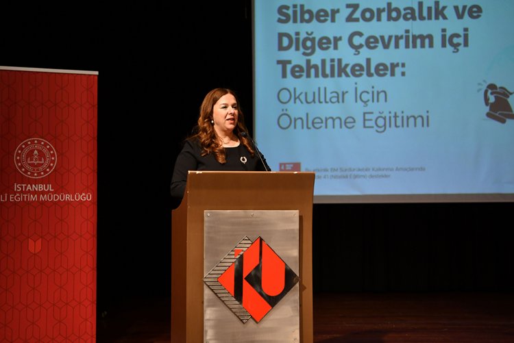 “Siber Zorbalık ve Diğer Çevrim İçi Tehlikeler: Okullar için Önleme Eğitimi”