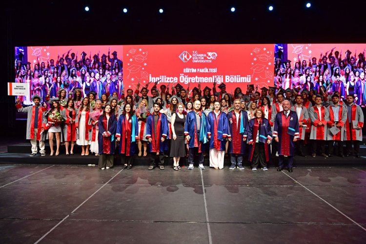Eğitim Fakültesi 2025-2026 Mezuniyet Töreni 